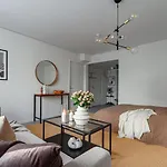 Convenient Studio In Sodermalm For 4