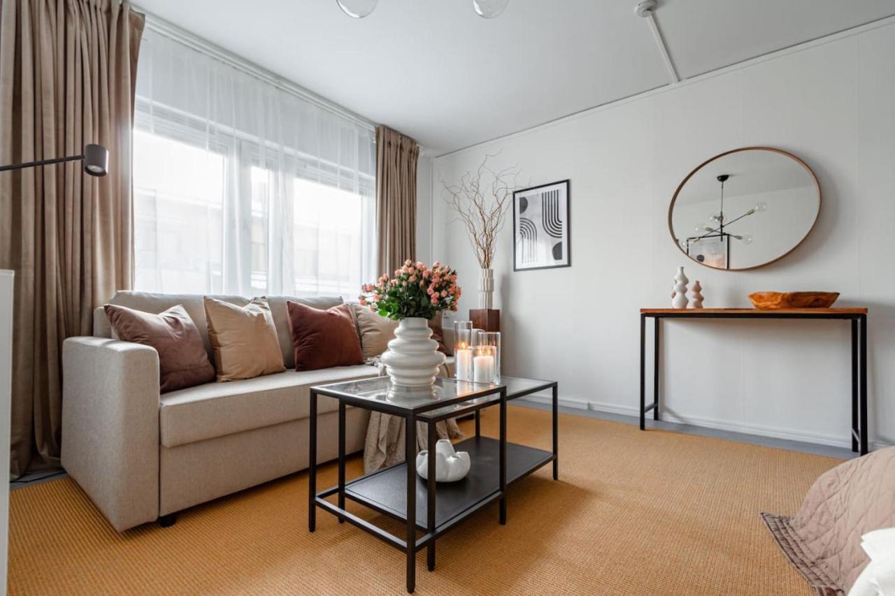 Convenient In Sodermalm For 4 * Stockholm